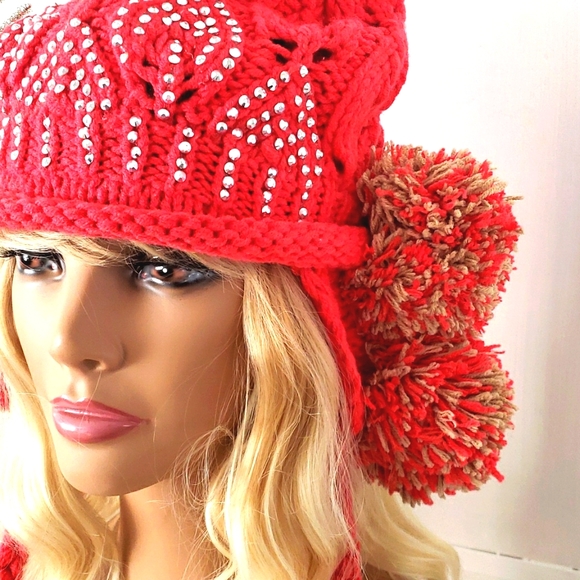 Red Bling Winter Knit Hat Adult Size - Picture 5 of 10